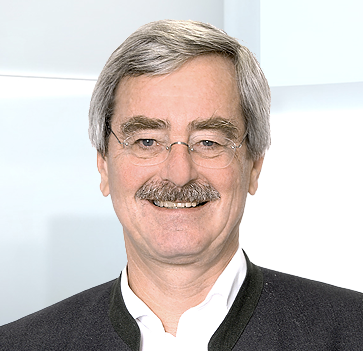 Dr.Neuhann-1
